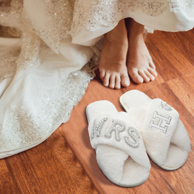 Xtinmee Personalized Initial Wedding Bride Slippers MRS Pearl Letter Makeup Bag Bridal Shower Gifts for Wedding Day (H)