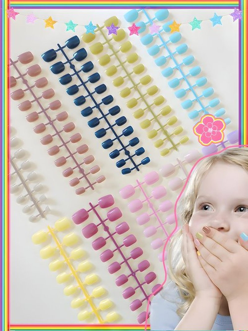 28 Colors Press on False Nais for Kids, 672 Pcs Short Square Fake Nail with 8 Sheets Nail Adhesive Tabs and Nail File Glossy Artificial Fingernails Tips for Girls