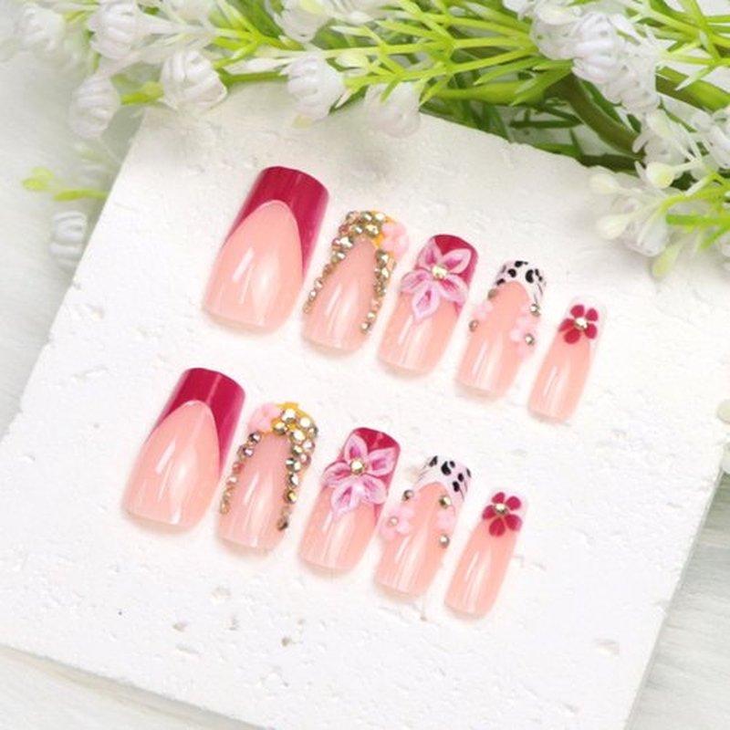 Medium Press on Nails Square Fake Nails French Tip Nails Press ons with 3D Flower Rhinestones Designs Leopard Acrylic Nails for Women 24Pcs