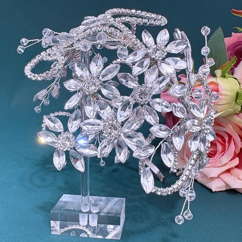 Aoityis Rhinestone Bride Headband, Wedding Headpiece for Brides, Bridal Hair Accessories(Silver)