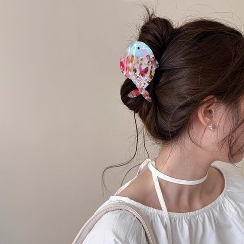 4-Inch Acrylic Fish Hair Claw Clip Large Non-Slip Ocean Animal Acetate Jaw Clamp, Strong Hold Hair Barrette for Women Girls Thick Fine Hair,Marine Lover Summer Gift Beach Accessory