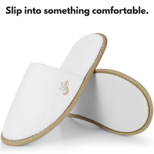 BERGMAN KELLY Spa Slippers, Closed Toe (Large, 12 Pairs, White + Cocoa Trim), Disposable Indoor Hotel Slippers for Men and Women, Fluffy Coral Fleece, Deluxe Padded Sole for Extra Comfort