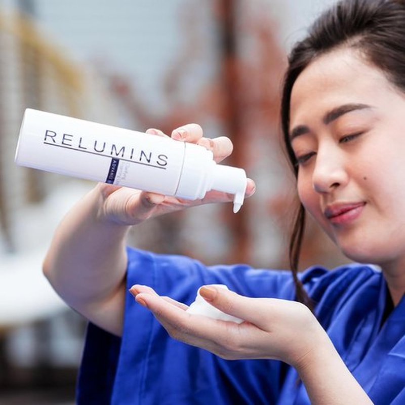 Relumins Advance Clarifying Foaming Cleanser - Gentle Facial Cleanser for Sensitive Skin | Removes Dirt & Makeup – 200ml