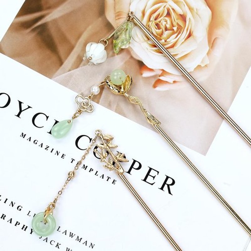 Lawie 10 Pack Retro Gold Metal Long Hair Sticks Pins with Pearl Jade Dangles Tassels Pendants Chinese Hanfu Asian Flower Butterfly Hair Chopsticks Hair Picks Bun Forks Holders Hairpins for Women Girls