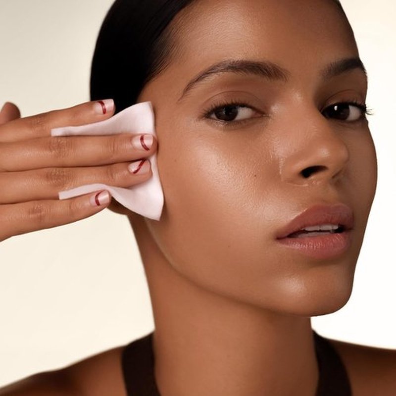 Shiseido Treatment Softener - Hydrating Formula for Smooth, Refined Skin | 150 mL + 165 Facial Cotton Pads