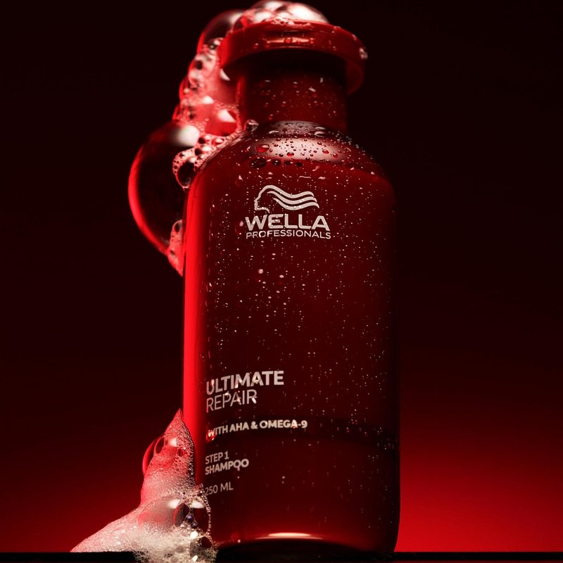 Wella Professionals ULTIMATE REPAIR Shampoo - Strengthens & Moisturizes Damaged Hair | AHA & Omega-9 Formula