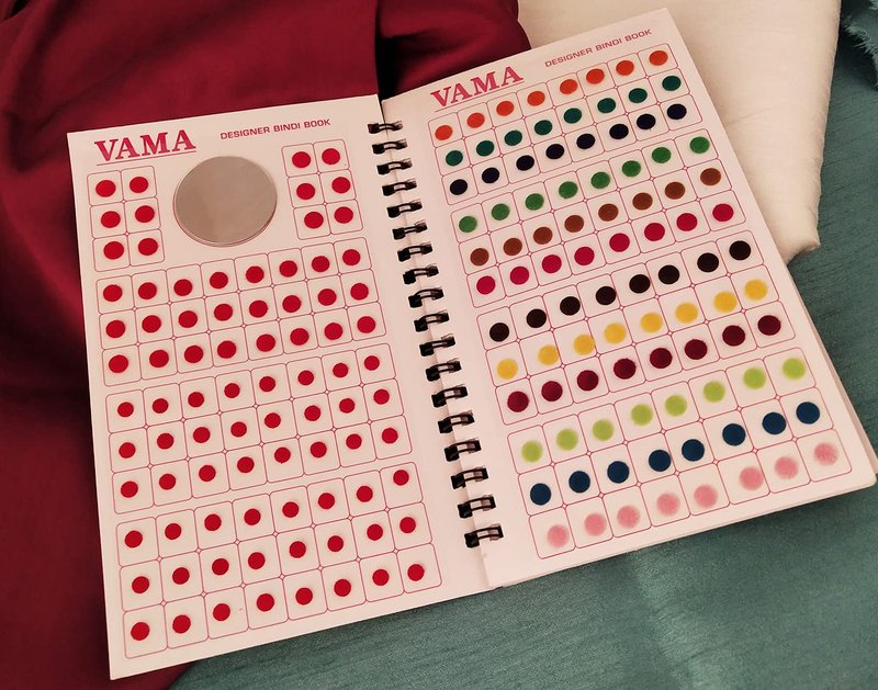 VAMA Fashions Plain Round Kumkum Forehead Indian Sticker Small Bindis Bindiya Spiral Bindi Book Mini Size for Women (948 - Small Bindi Booklet) Mini Sizes 4-6Mm Multicolour