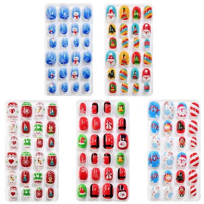 120pcs Kids Press on Nails for Christmas Children Girls Press on Short Artificial Fake Nails Cute Full Cover Square Acrylic Stick On Nail Tip for Girls Kids Nail Art Decoration