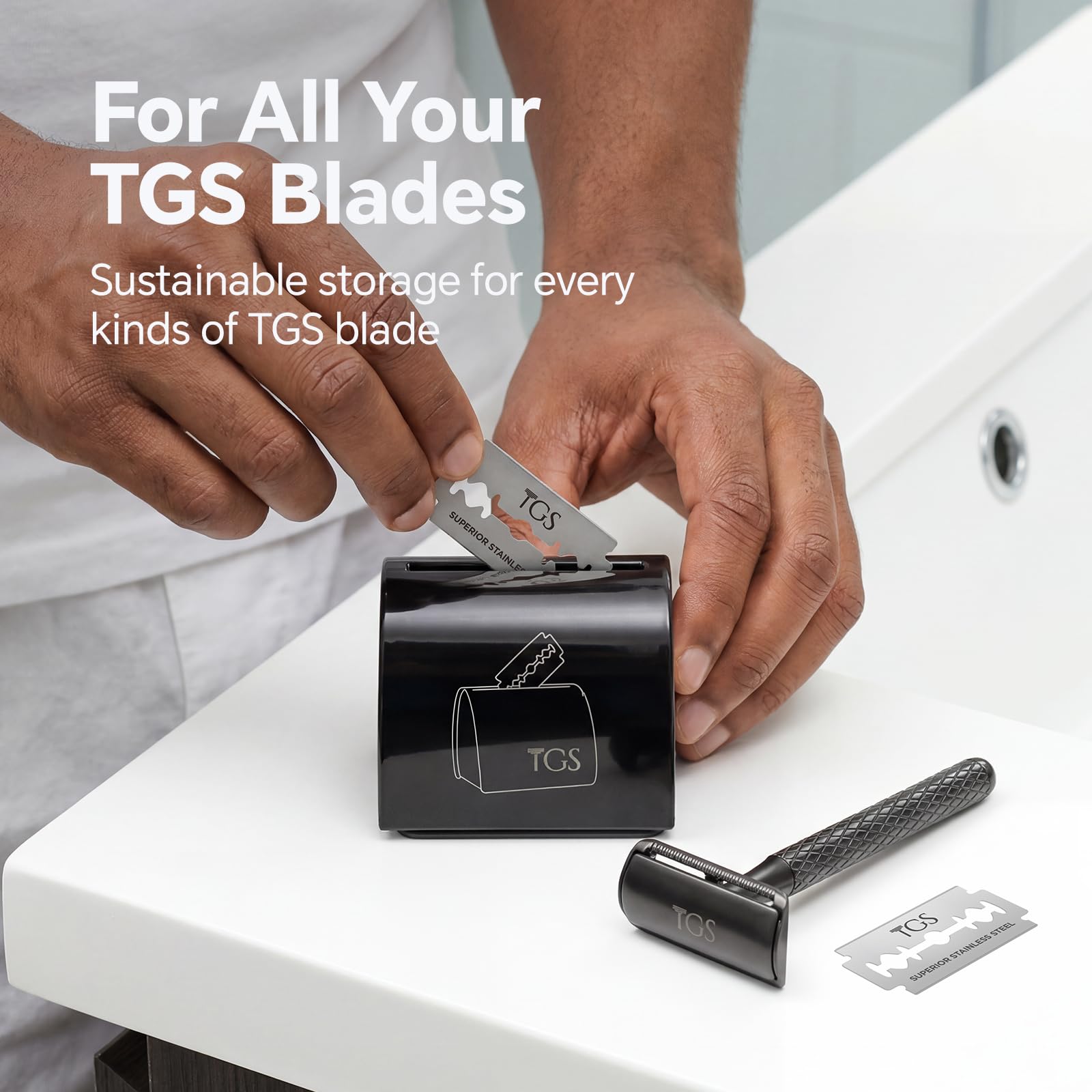 THE GROOMING SOCIETY Razor Blade Storage Bank & Disposal Case, Mail Box for Used DE Safety Razor Blades (Black)