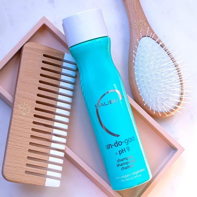 Malibu C Leave-In Conditioner Mist - Thermal & UV Protection + Miracle Repair for Damaged Hair (9 oz)