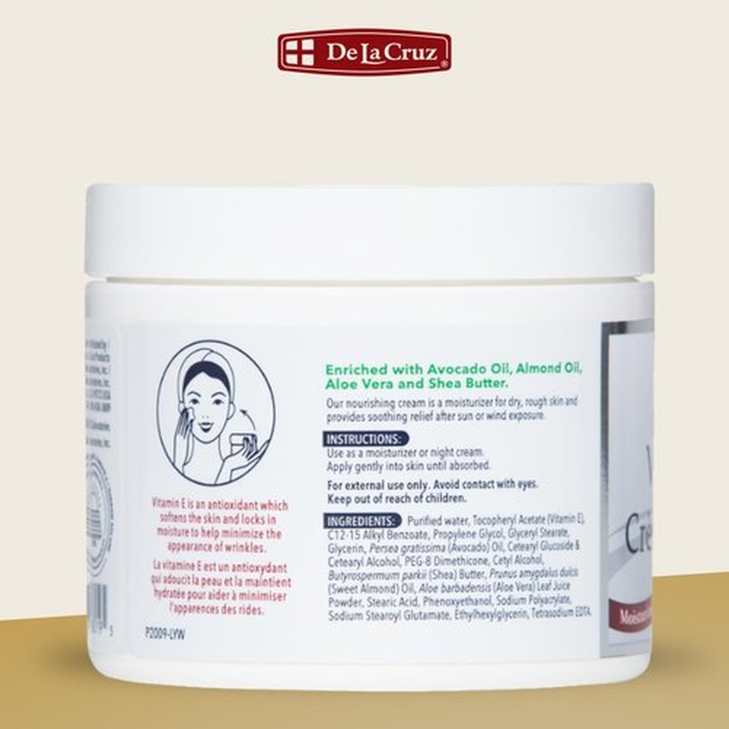 De La Cruz Vitamin E Cream FRAGRANCE FREE Moisturizer for Face and Neck - Moisturizing Skin Care for All Skin Types - Made in USA, 4 oz.