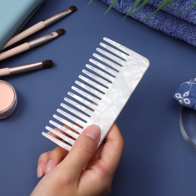 Beaupretty Tortoiseshell Wide Tooth Comb - Anti Static Plastic Barber Shop Comb for Salon & Home, White