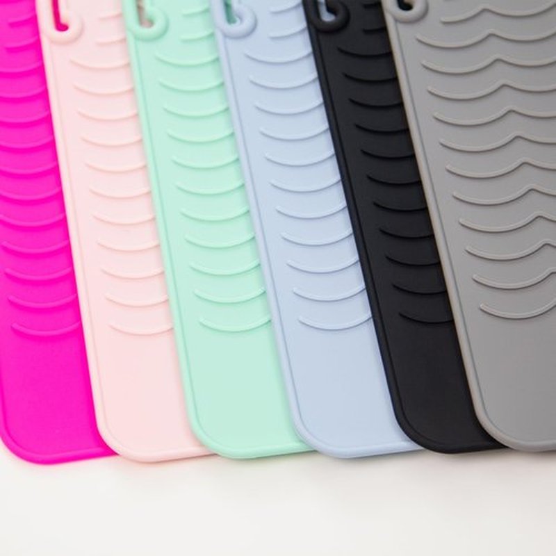 ANGENIL Flat Iron Silicone Mat and Travel Case for Hair Tools - Heat Resistant Mat, Straightener Pad, and Curling Iron Sleeve (9" x 6.5")