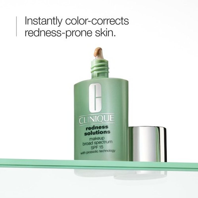 Clinique Redness Solutions Liquid Foundation - SPF 15, Probiotic Technology for Redness-Prone Skin | Medium Coverage, Natural Finish