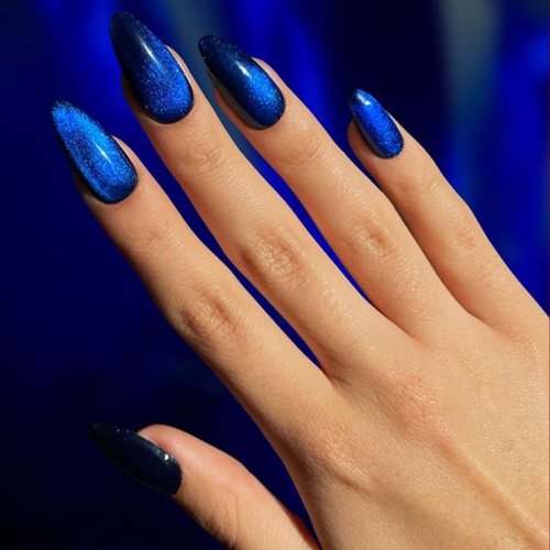 AHAMIOU Nail Polish Cat Eye Gel Polish Crimson Summer Nail Lacquer in Vibrant Colors for DIY Nail Art 0.35 fl oz UV/LED Gel with Magnet Stick (Dark Blue, 10ML/0.35 Fl Oz)
