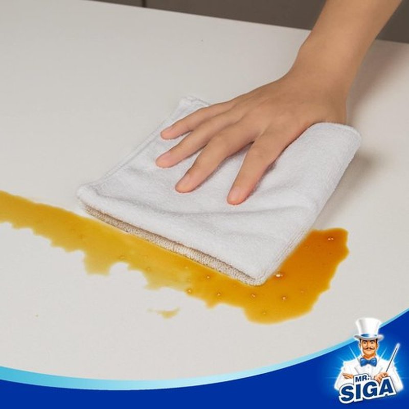 MR.SIGA Microfiber Cleaning Cloths - All-Purpose Streak-Free Towels, Pack of 12, White, 32 x 32 cm
