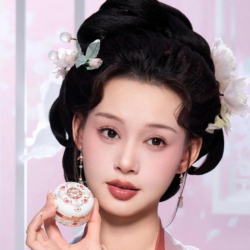 Flower Knows Butterfly Cloud Collar Rouge Box Highlighting & Blush Duo Powder,Peach+Pink Two Tone Matte Blush for Cheeks Bulidable & Blendable Palette,0.21 Oz(01 Rouge Snow)