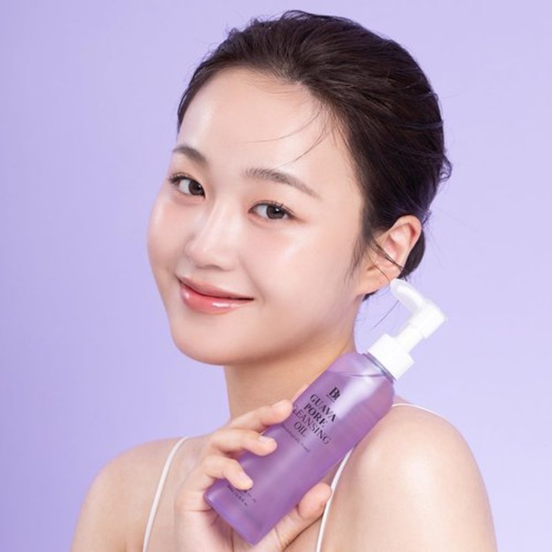 BENTON Guava Pore Cleansing Oil – Korean Facial Cleanser with Enzymes & Plant Oils for Blackhead Removal, Makeup Remover & Deep Pore Cleansing – Lightweight, Non-Greasy – 6.76 fl oz (200ml)