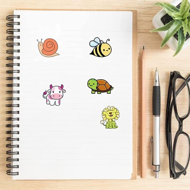 Animal Stickers for Kids, 100PCS Cute Vinyl Waterproof Stickers, Aesthetic Sticker Packs for Water Bottle, Laptop, Phone, Computer, Scrapbooking, Skateboard for Teens Girls Boys Adults