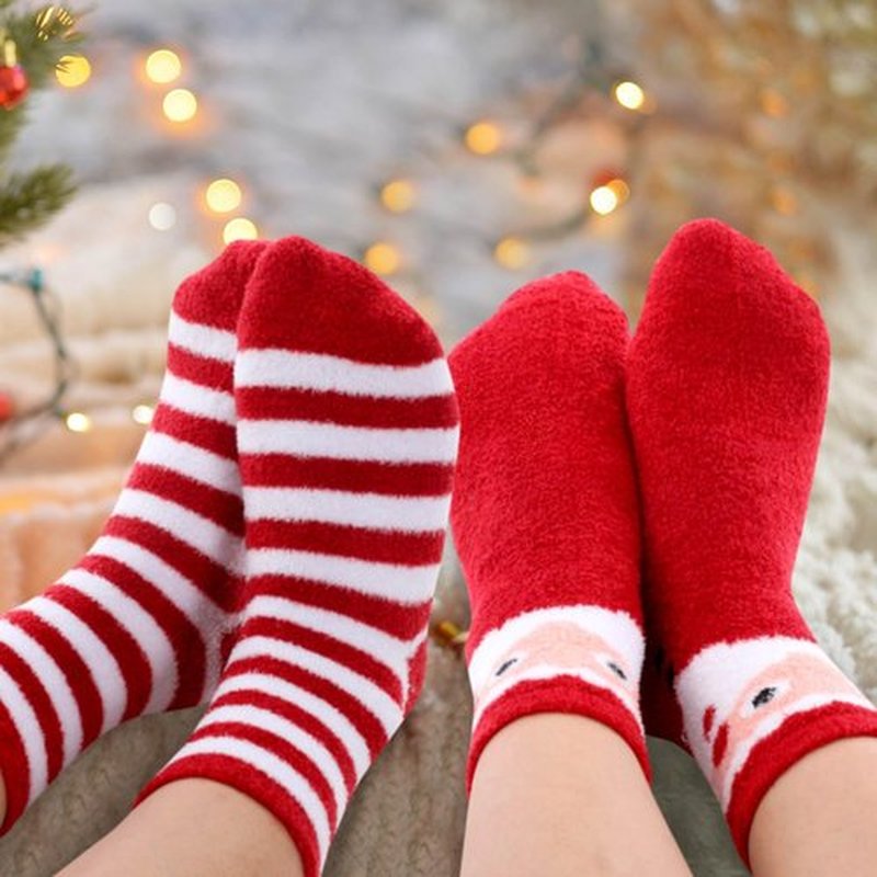 Suhine 3 Pair Christmas Aloe Infused Ultra Moisturizing Socks Colorful Patterns Fuzzy Christmas Socks Aloe Vera Socks for Spa (Vivid)