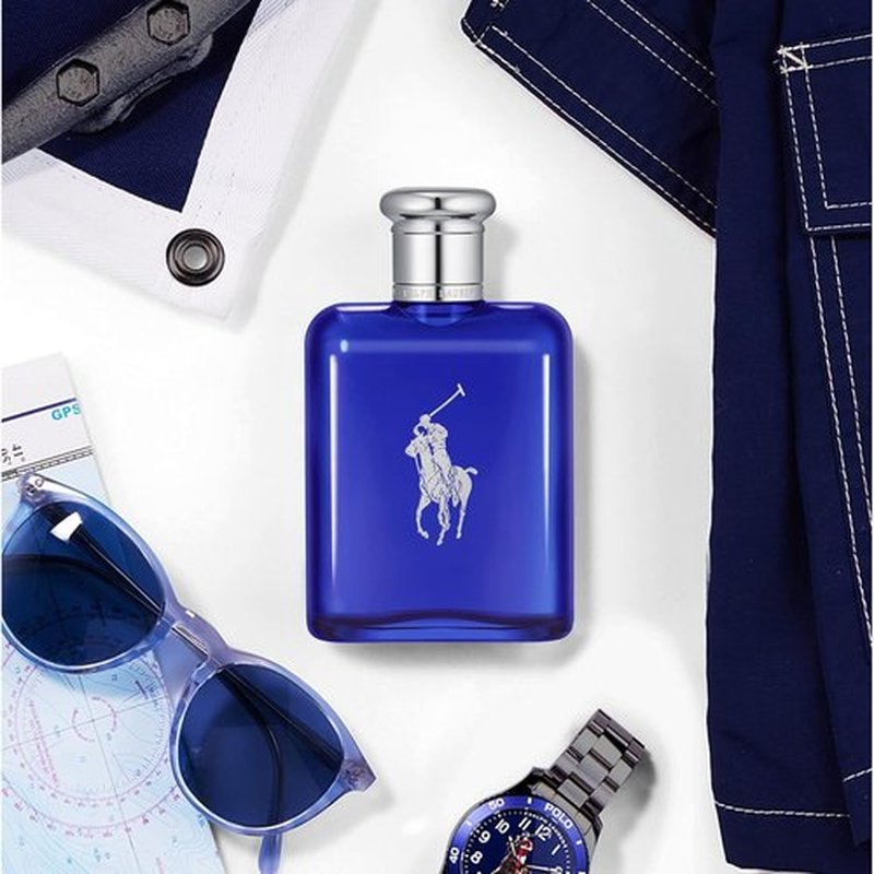Ralph Lauren Fragrances - Polo Blue Eau de Toilette - Refreshing Men's Cologne Set - 2.5 Fl Oz Bottle & 5.1 Fl Oz Refill
