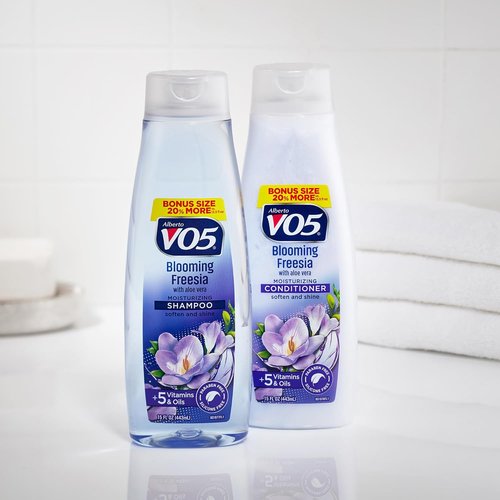 Alberto VO5 - Blooming Freesia Moisturizing Shampoo - Hydrating Formula with Coconut Milk & Biotin - 15 oz