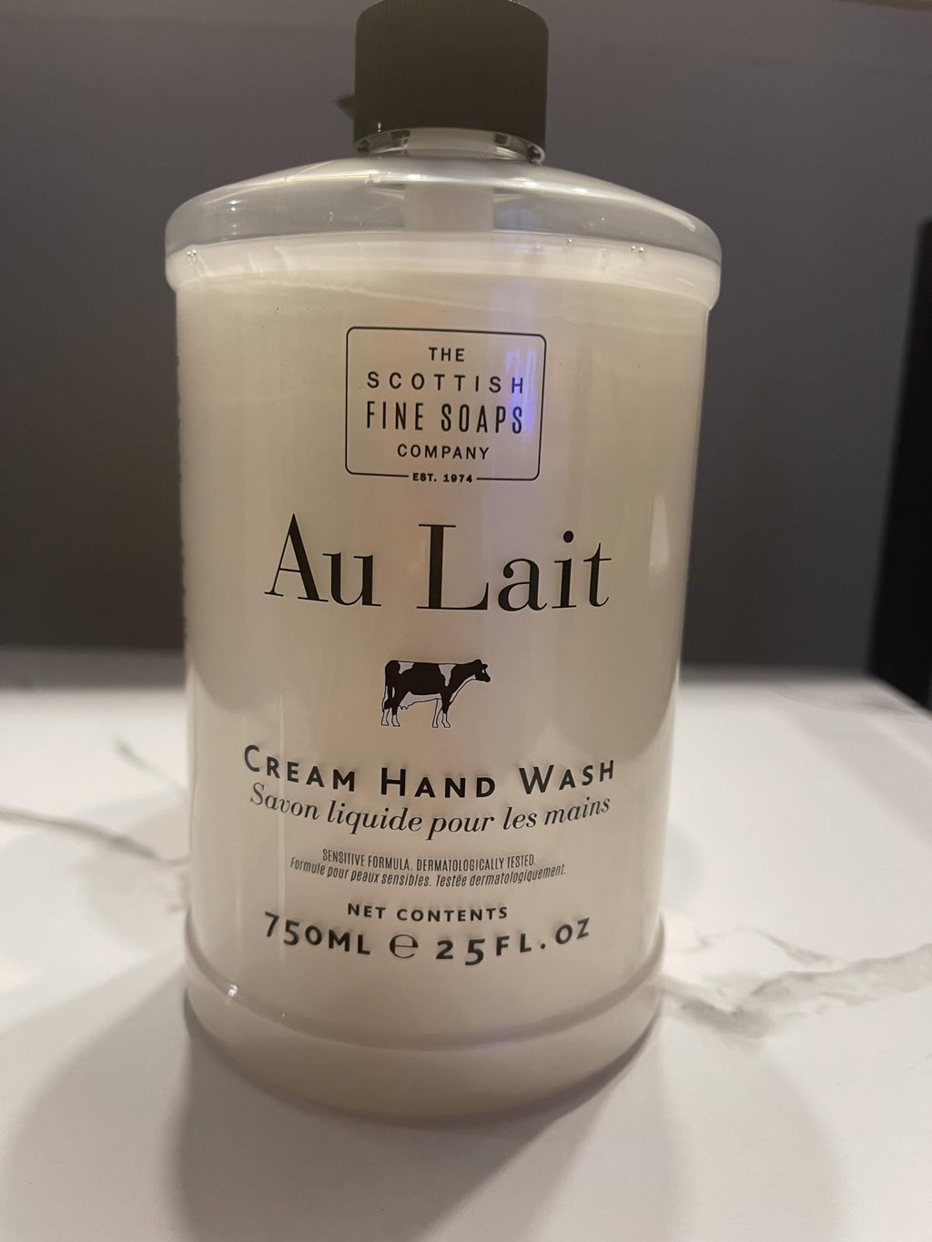 The Scottish Fine Soaps Au Lait Cream Hand Wash, 25 Fl Oz, Liquid Hand Soap with Milk French hand soap Antibacterial hand soap liquid pump