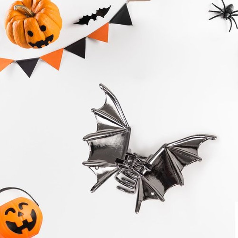 4 Pack Bat Hair Claw Clips for Thick Thin Hair, Goth Skull Hair Accessories for Women Girls, Spooky Gift for Women