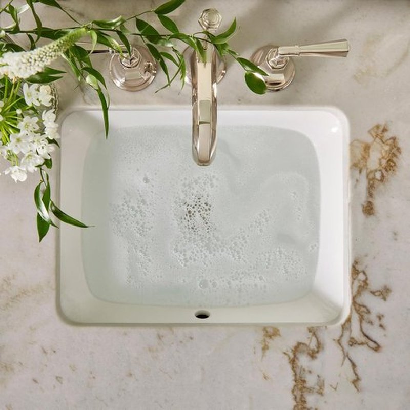 Thymes Goldleaf Gardenia Hand Wash - Luxurious 15 Fl Oz Size for Nourishing Clean