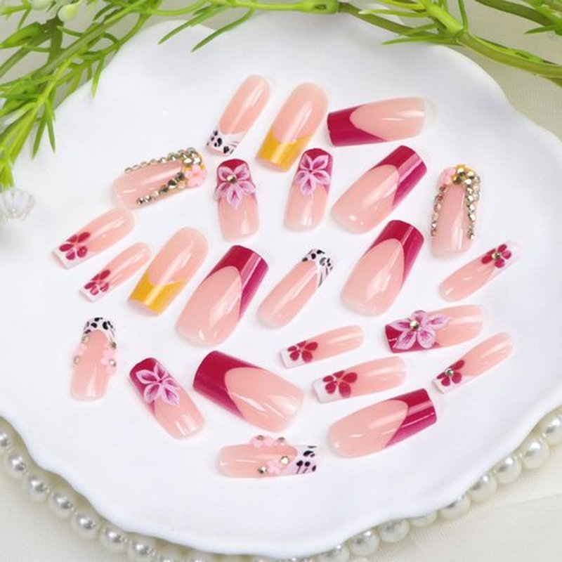 Medium Press on Nails Square Fake Nails French Tip Nails Press ons with 3D Flower Rhinestones Designs Leopard Acrylic Nails for Women 24Pcs