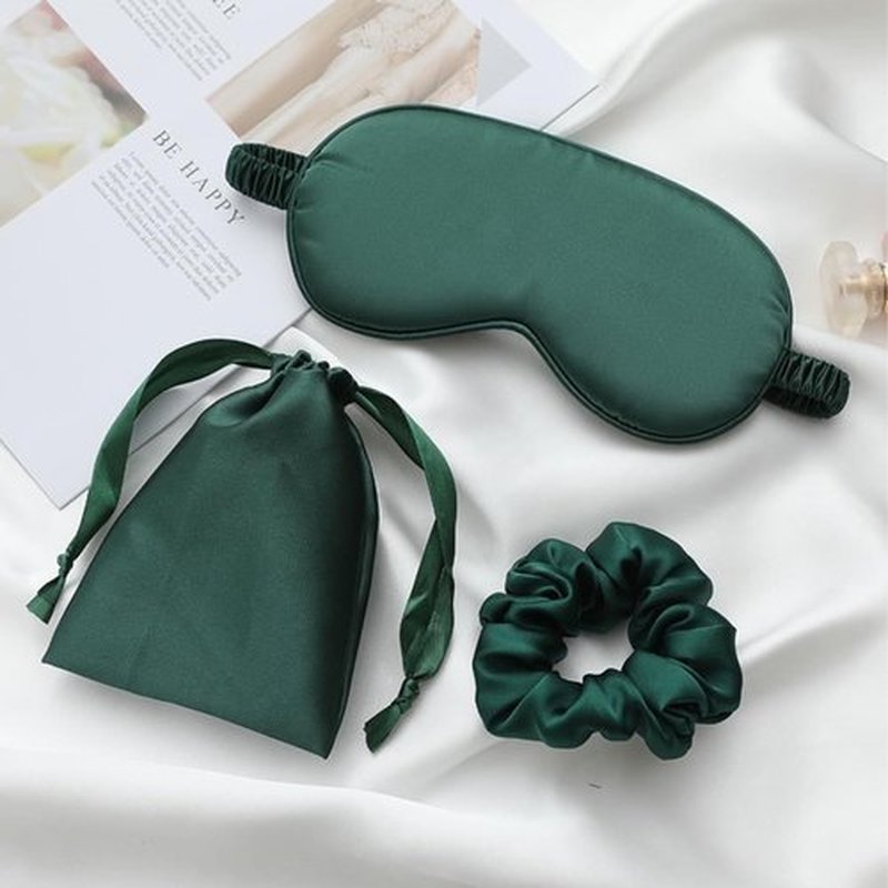 LCBD Silk Satin Sleeping Eye Mask, Green Sleep Eye Night Blindfold for Women and Men, Soft Breathable Blackout Eyeshade Eye Cover for Travel, Wedding Bridesmaid Gift
