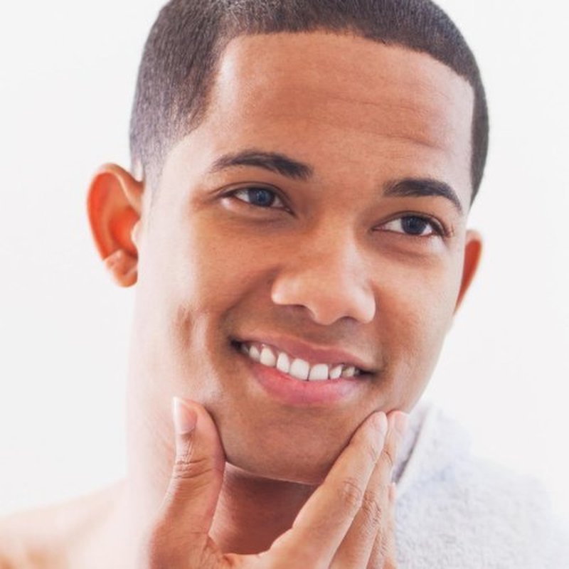 Cremo Sandalwood Shave Cream - Ultra-Slick Formula for Men | Prevents Nicks & Razor Burn, 6 Fl Oz