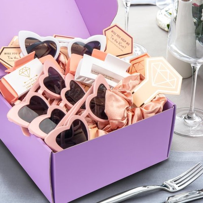 30pcs Bridesmaid Proposal Gifts Set with Bridesmaid Scrunchies Square Hair Claw Clip and Bachelorette Heart Sunglasses Girls Gift for Wedding Party Bachelorette Cam Party Favors (White&Rose Pink)