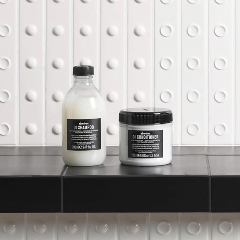 Davines OI Shampoo - Nourishing Formula for All Hair Types | Adds Shine, Volume & Smoothness