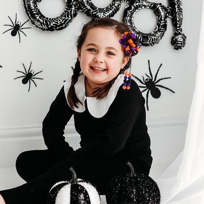 OAOLEER 6PCS Halloween Hair Bows for Girls, Flower Girls Grosgrain Ribbon Bows With Alligator Clips Girl Hair Accessories for Kids Teen Back to School (Round Bows-B)