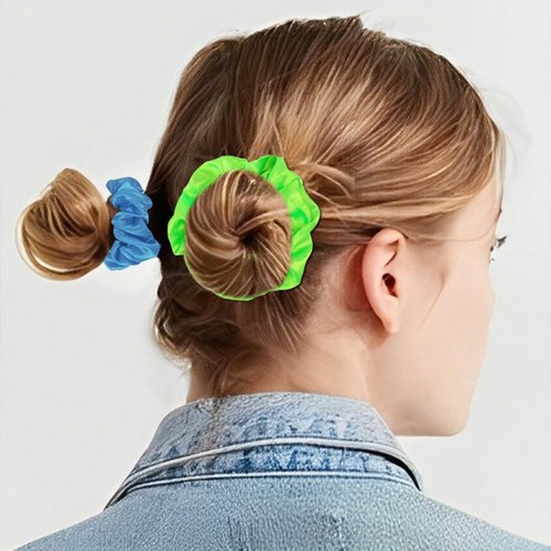 KICOSY 12 Pack Neon Scrunchies in 6 Colors - Satin Soft Hair Ties, Ideal for 80s/90s Looks, Glow Party & Daily Style