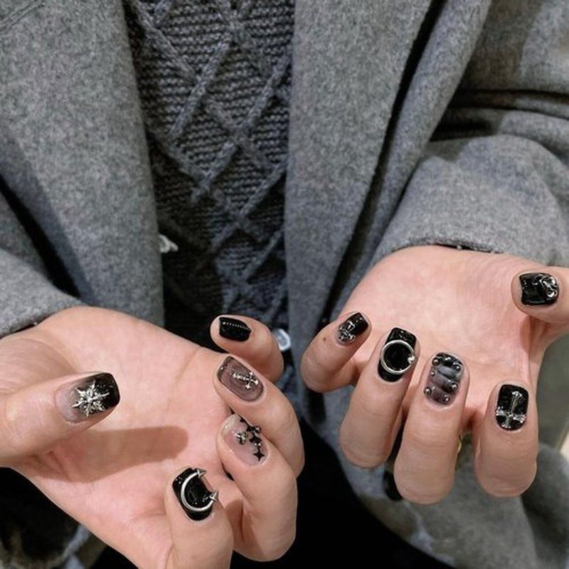 Handmade Press On Nails Dark Small Short Armor Short Square Fake Nails 10Pcs(M)