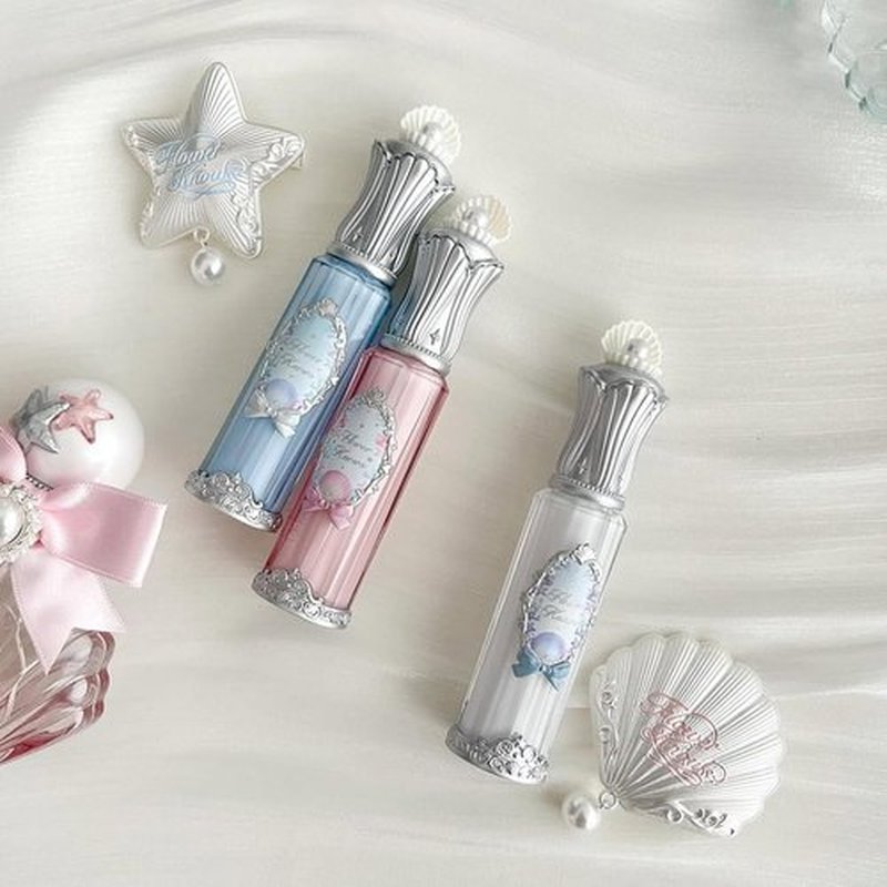 Flower Knows Shell's Jewel Nourishing Lip Glaze,Shimmery Clear Lip Gloss with Hyaluronic,Moisturizing Plumping Oil,Non-Sticky,0.16 Fl.Oz(P06 Lunar Jelly)