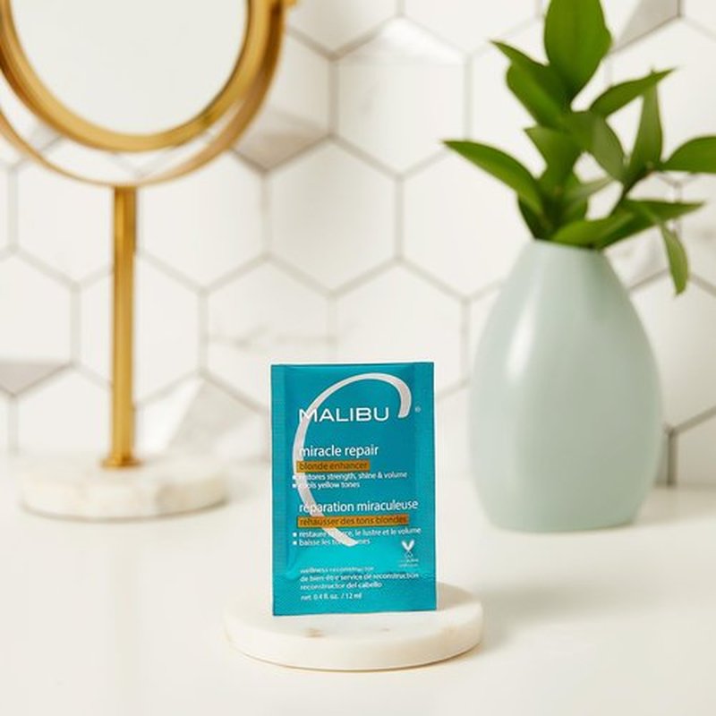 Malibu C Miracle Repair Reconstructor, Blonde Enhancer (12 Packets) - Nourishing Repair Treatment for Damaged Blonde Strands - Reduces Discoloration