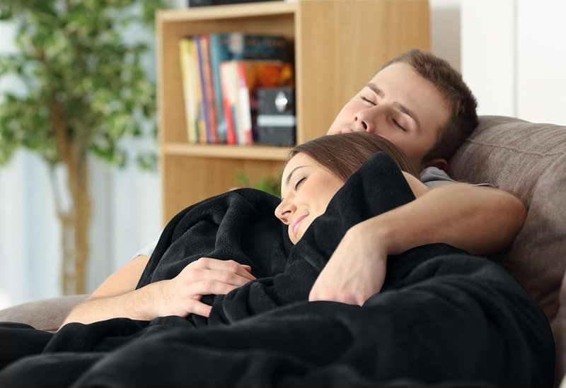 Utopia Bedding Fleece Blanket - XL Ultra Soft & Warm Throw (50x70 Inches) | Cozy All-Season Home Decor Gift