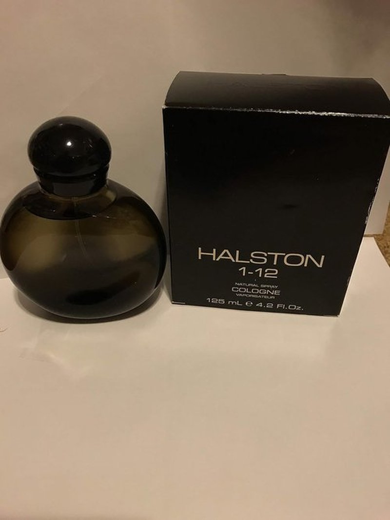 Halston Cologne Spray 4.2 oz | Classic Fragrance for Timeless Elegance