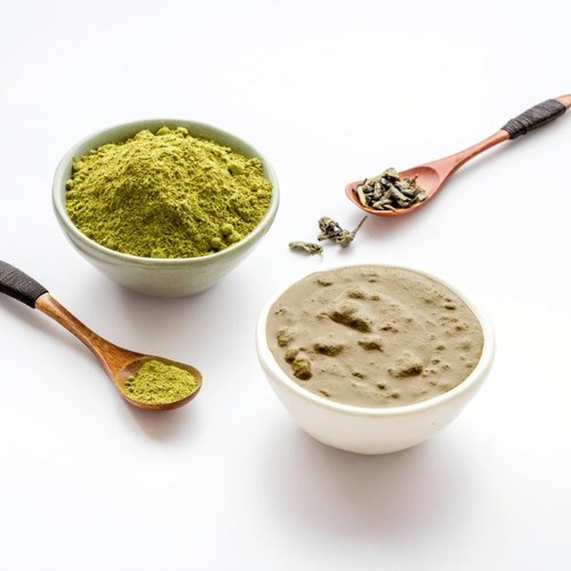 Plantovika 100% Natural and Pure Henna Powder/Lawsonia Inermis For Hair, Orange-Red Hair Color, Triple Shifted, Smooth Henna Paste and Cones, No additives, No Chemical, Easy to use 400 grams