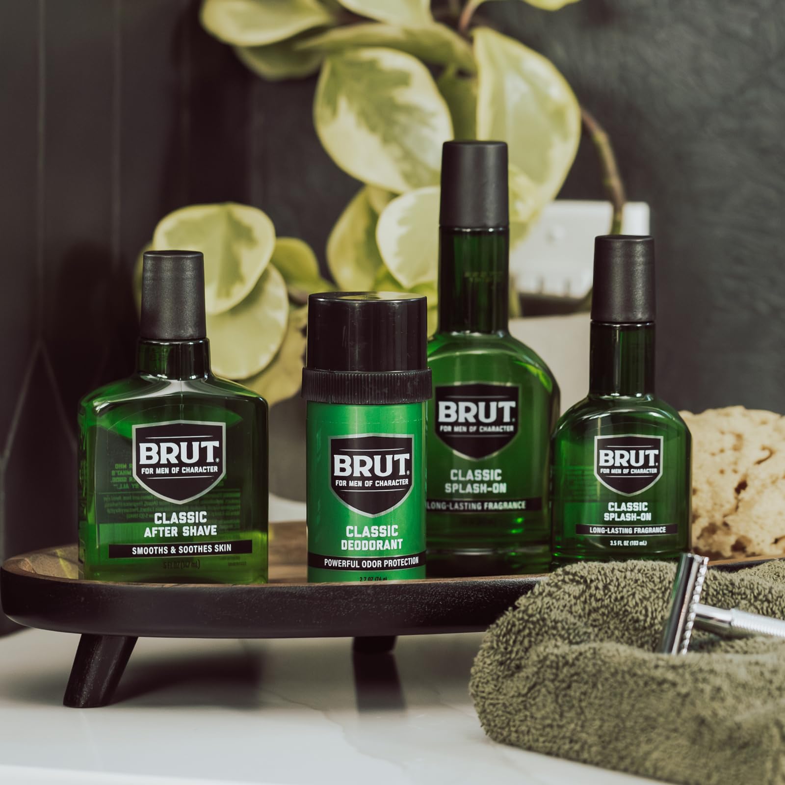 Brut Splash-on Classic Scent for Men, 3.5 Oz