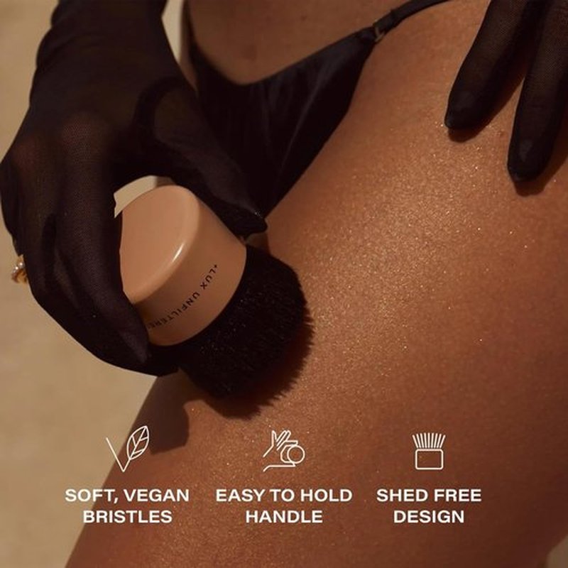 Lux Unfiltered Blending Body Brush - Kabuki Applicator for Self Tan, Body Glow & Bronzer - Vegan & Cruelty-Free