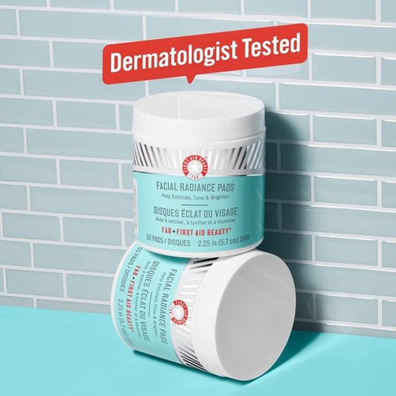 First Aid Beauty Facial Radiance Pads - Daily Exfoliating AHA Pads for Toned & Bright Skin | 60 Count
