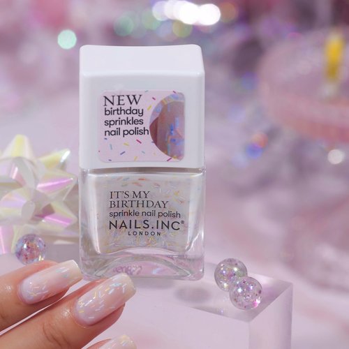 Nails Inc It’s My Birthday, Multicolor, Rainbow Sprinkles, Scented, Glossy, No Chip, Long Lasting, Quick Dry, Air Dry, Professional Manicures & Pedicures, Fingernail & Toenail, Nail Polish, 0.47 Fl Oz