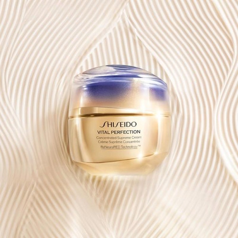 Shiseido Vital Perfection Cream - Anti-Aging Moisturizer That Lifts & Firms - Ideal for Normal to Dry Skin