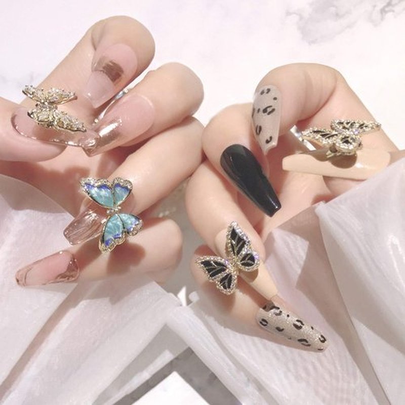 Tinsow 4 Pcs Nail Diamond Metal Nail Art Butterfly Jewelry Crystal Strass Moving Wings Butterfly Nail Diamond Stones Wedding Charms Accessories (Gold)