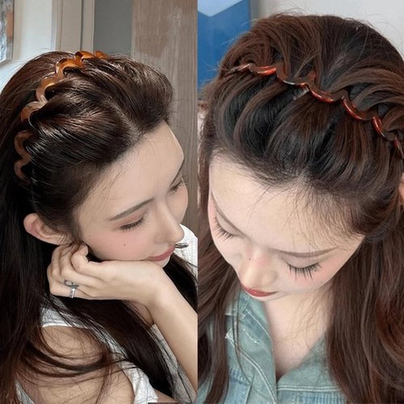 JEWKTTONS 2 PCS Zig Korean Headbands for Women and Men - Plastic Wavy Hair Band with Teeth Comb - Hair Accessories for Face Washing Skin Care Makeup Hair Holder Everyday Use Q/X (Black and Brown)