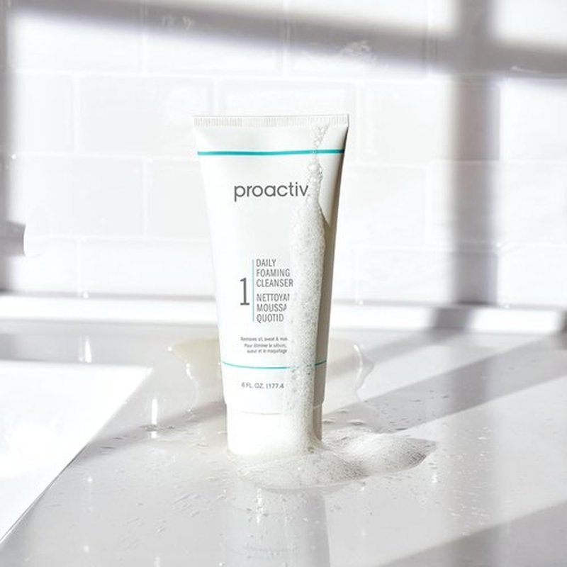 Proactiv Daily Foaming Cleanser - Acne-Prone Skin Treatment & Makeup Remover | 6 Fl Oz, Paraben-Free